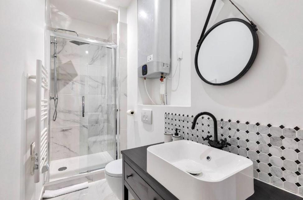 Appartement Familial Proche Arc De Triomphe - 8P ปารีส ภายนอก รูปภาพ